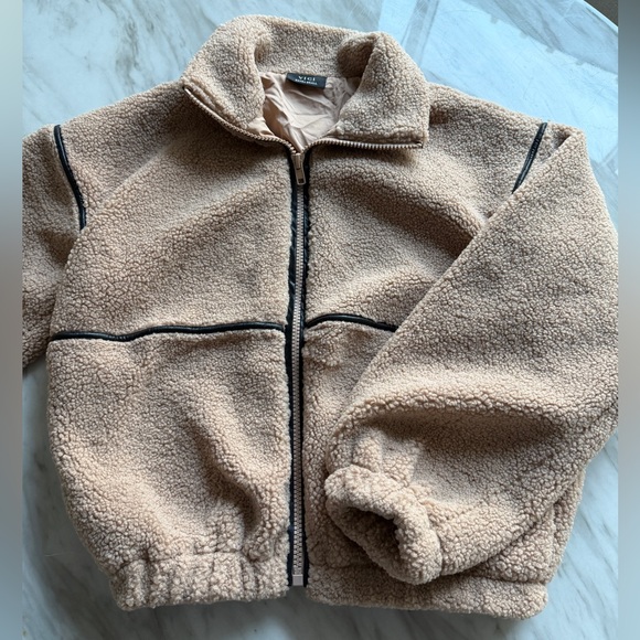 New Vici Chill Whispers Contrast Trim Shearling Jacket, Size XS - Picture 9 of 9